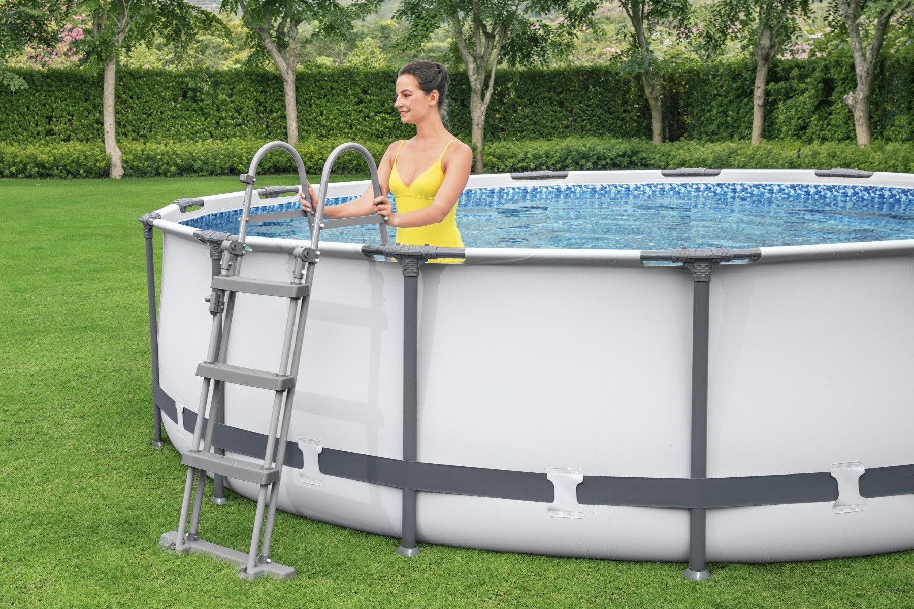 metal framed pool