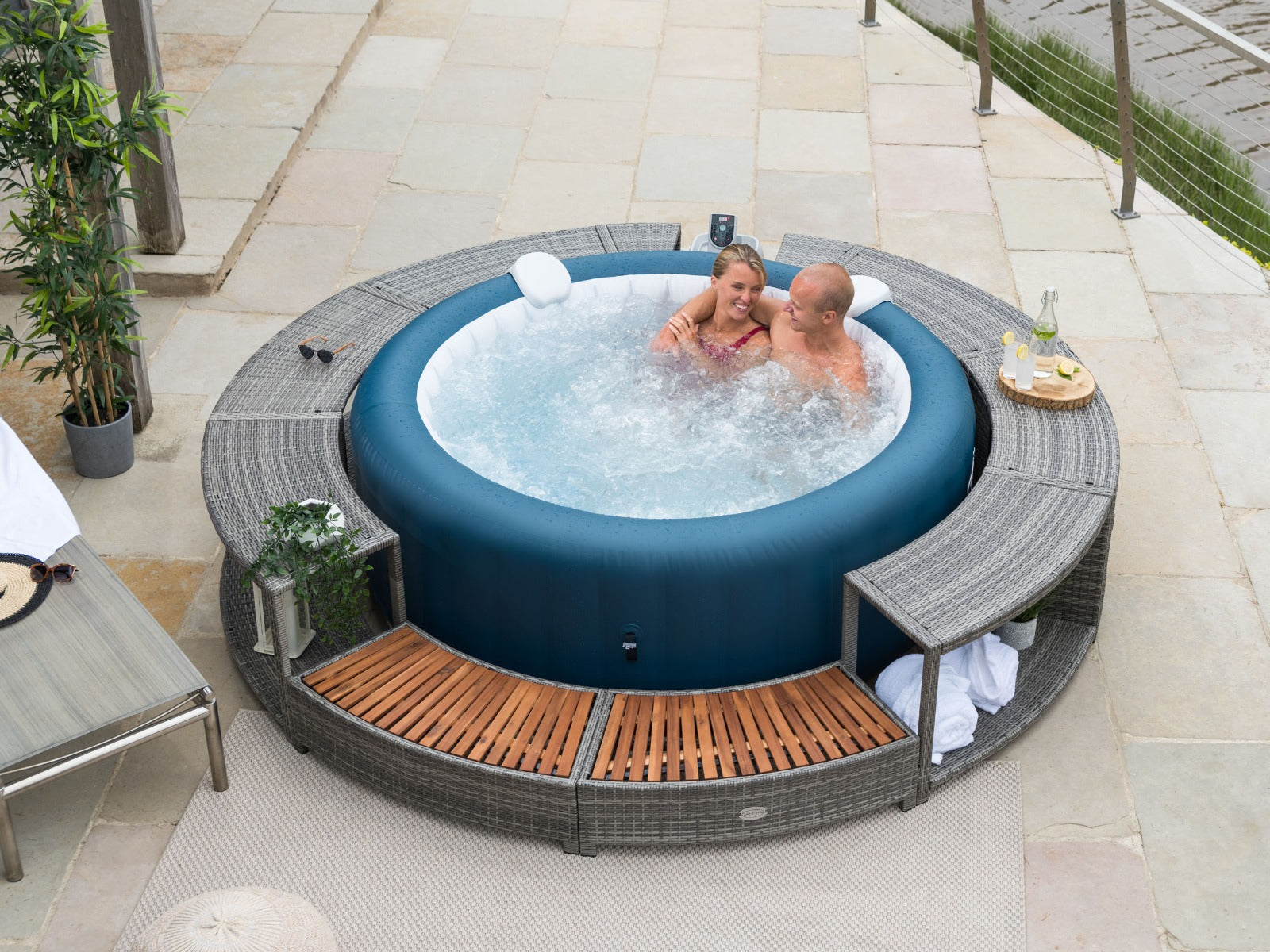 Round Rattan Hot Tub Surround 200cm Grey
