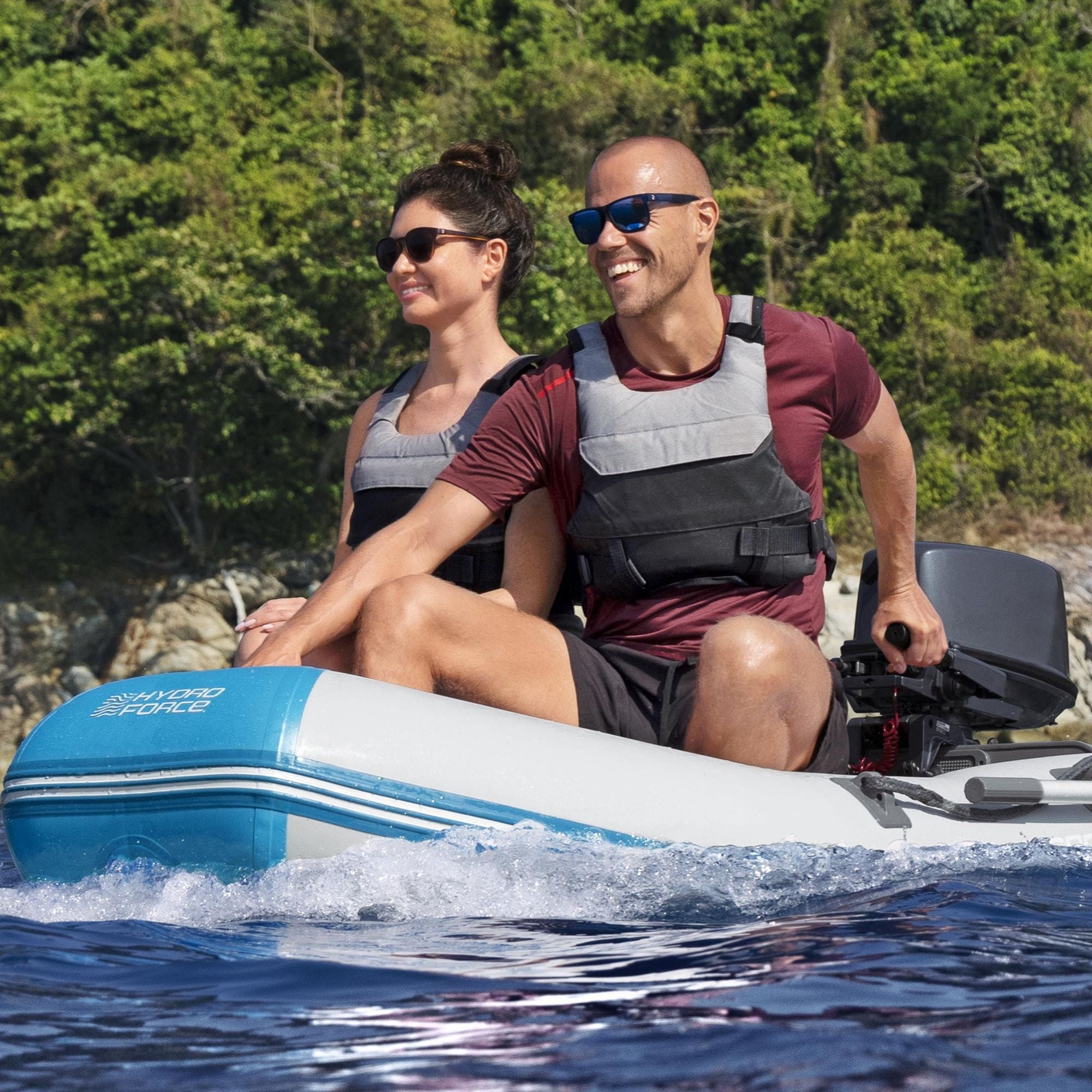 inflatable boat 