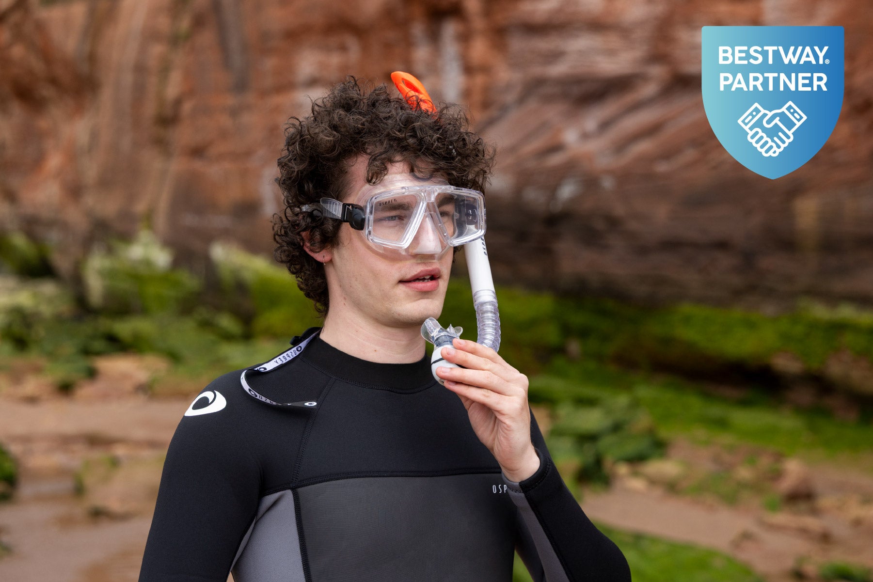 adult snorkelling gear  